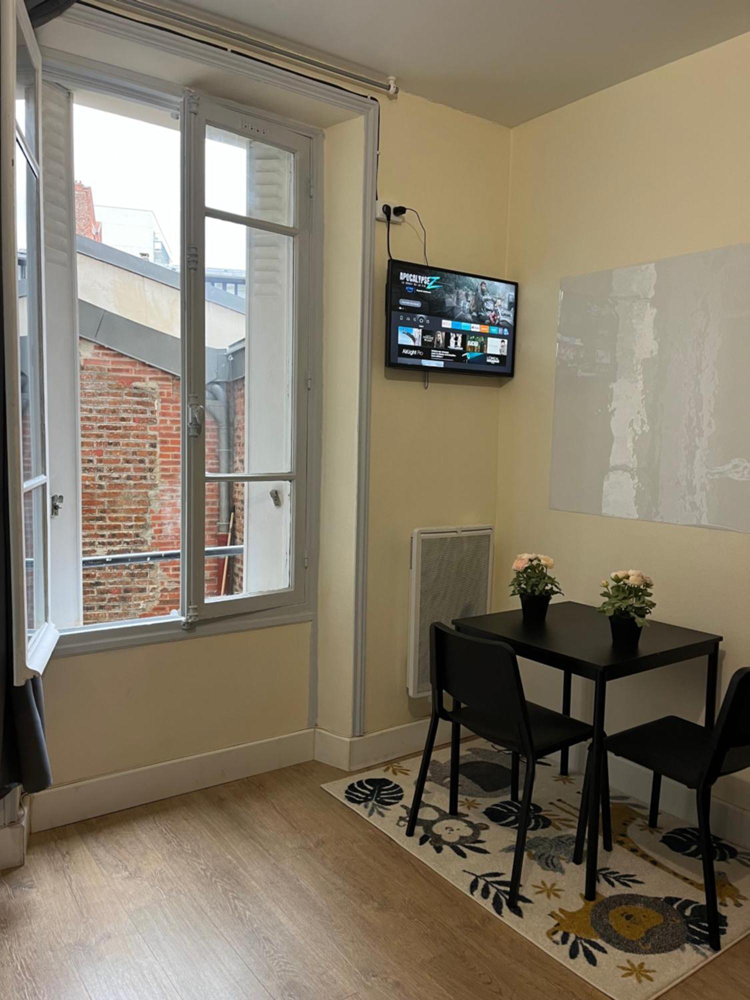 Charmant Studio Spacieux Párizs Kültér fotó